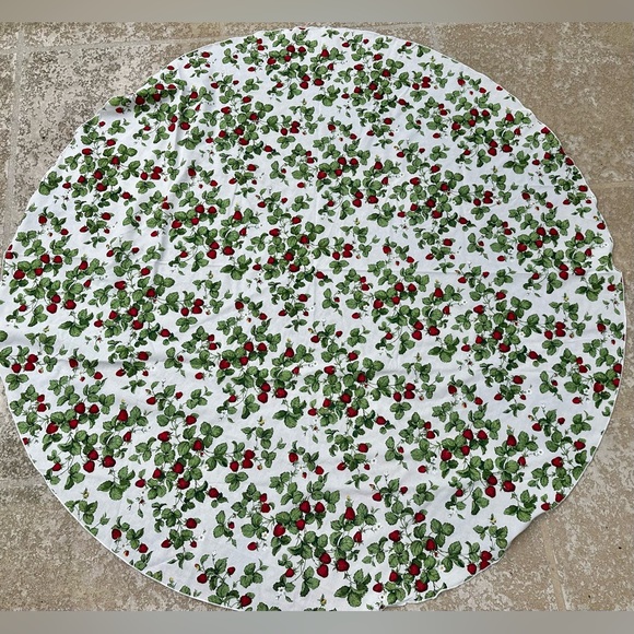 Vintage Strawberry Home Decor - Picture 12 of 16